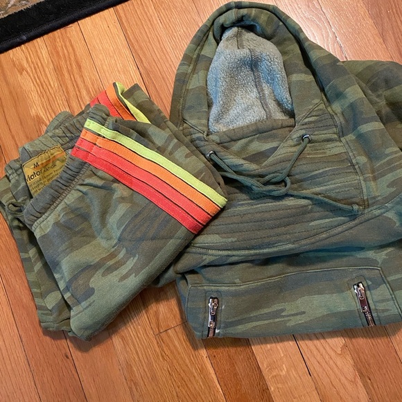 Aviator Nation Other - Aviator Nation Set CAMO 2 piece